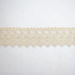 PIZZO MACRAME CON PASSANASTRO
