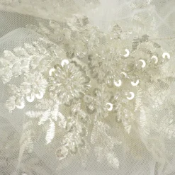 TULLE RICAMATO PERLINE E PAILLETTES