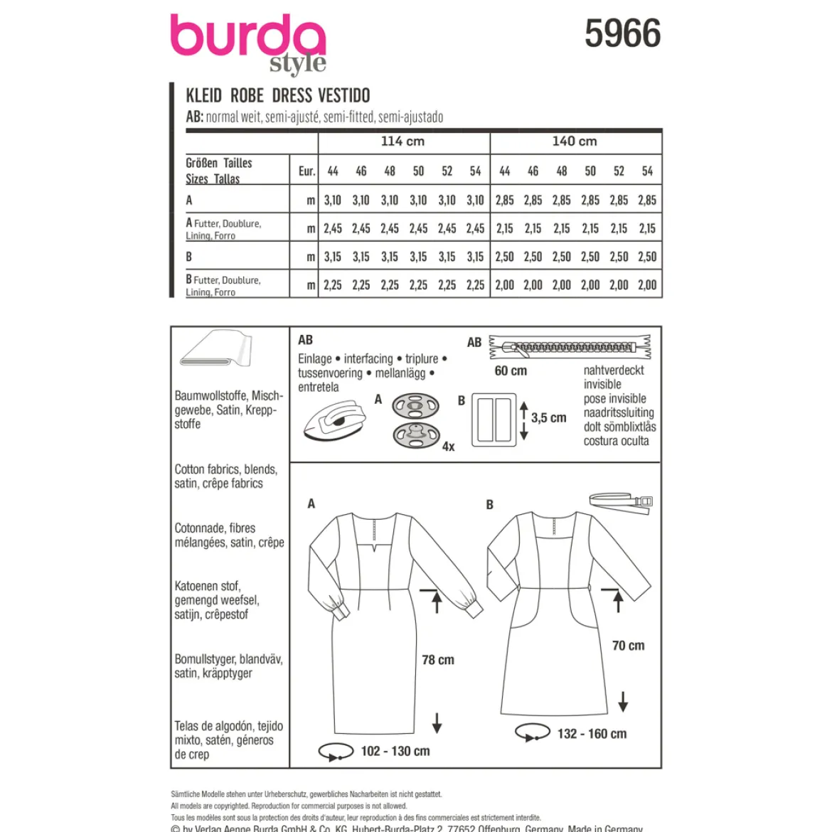 Vestito con scollo quadrato